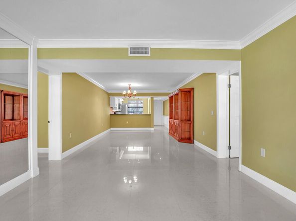 6073 Balboa Circle 105, Boca Raton FL 33433