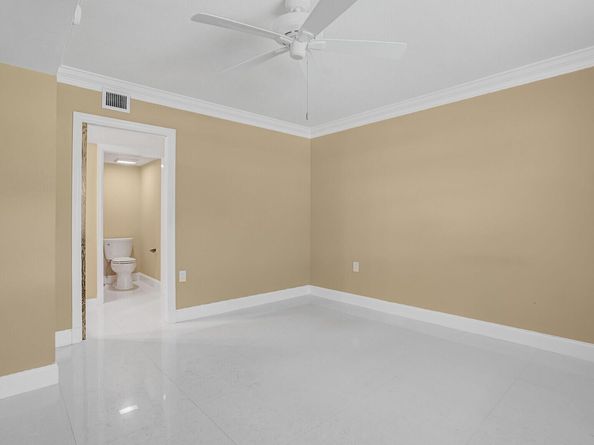 6073 Balboa Circle 105, Boca Raton FL 33433