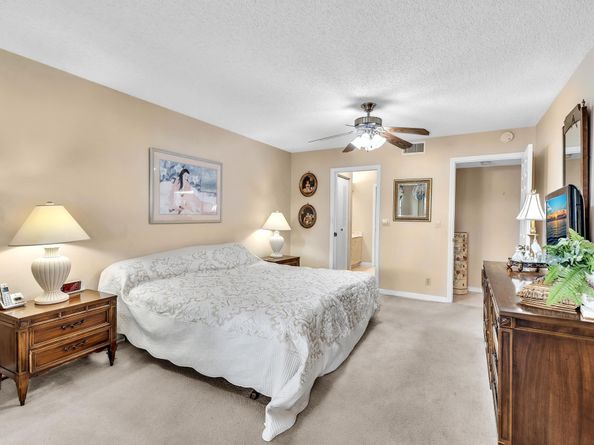 7449 Fairfax Dr 211, Fort Lauderdale FL 33321