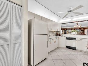 7449 Fairfax Dr 211, Fort Lauderdale FL 33321