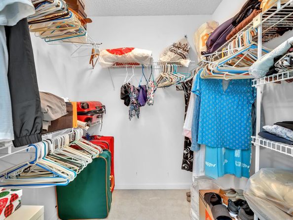 7449 Fairfax Dr 211, Fort Lauderdale FL 33321