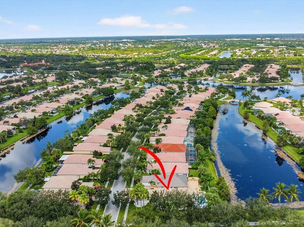 8015 Laborie Lane, Wellington FL 33414