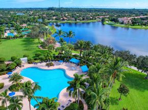 8015 Laborie Lane, Wellington FL 33414