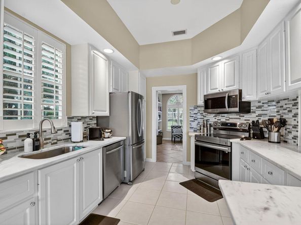 8015 Laborie Lane, Wellington FL 33414