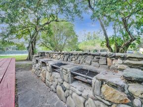 9235 Lagoon Pl 207, Davie FL 33324