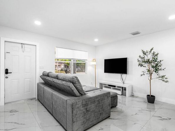 3837 NE 16th Terrace, Pompano Beach FL 33064