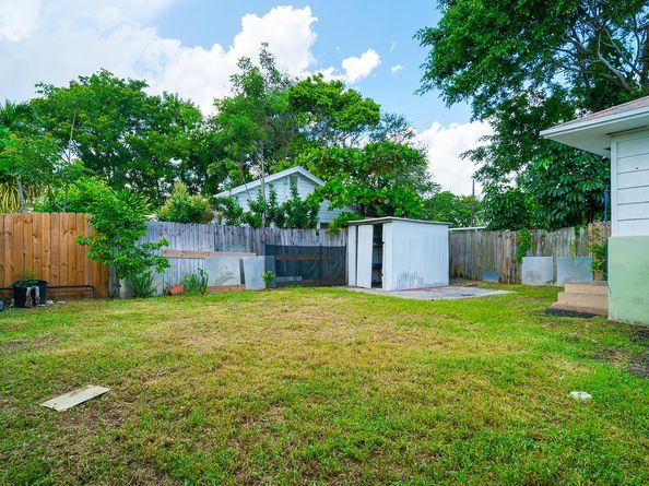 727 S M Street, Lake Worth Beach FL 33460