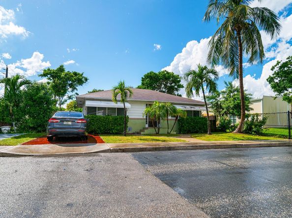 727 S M Street, Lake Worth Beach FL 33460