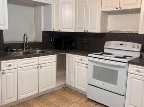 6841 SW 1st Ct, Pembroke Pines FL 33023