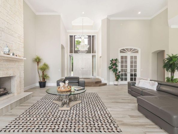 1543 Breakers West Boulevard, West Palm Beach FL 33411
