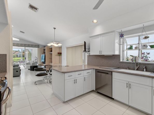 6226 Water Lilly Lane, Boynton Beach FL 33437