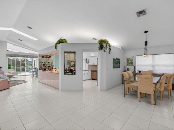 6226 Water Lilly Lane, Boynton Beach FL 33437
