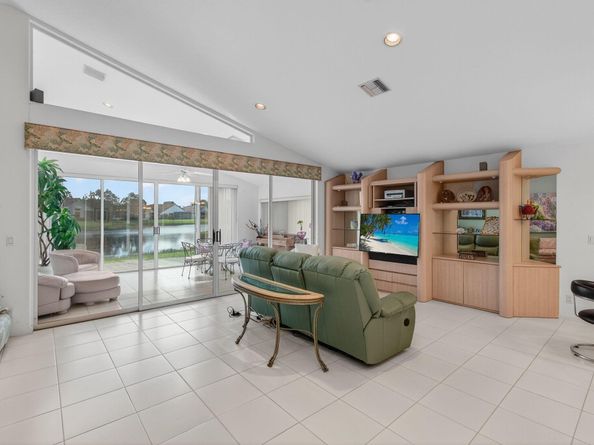 6226 Water Lilly Lane, Boynton Beach FL 33437