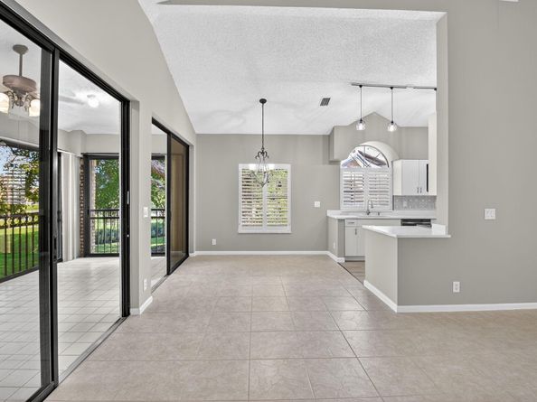 8041 Aberdeen Drive 202, Boynton Beach FL 33472