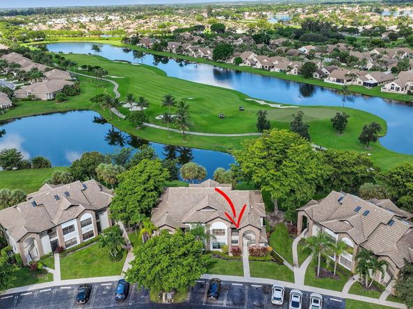 8041 Aberdeen Drive 202, Boynton Beach FL 33472
