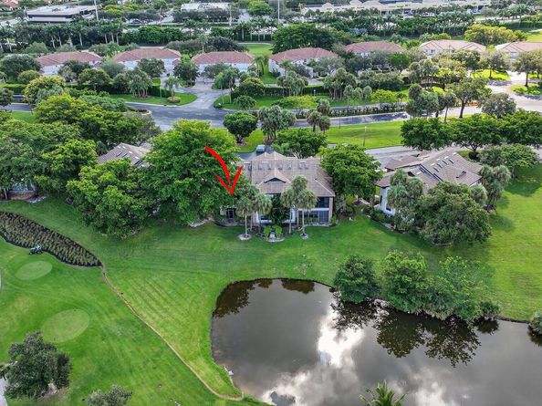 8041 Aberdeen Drive 202, Boynton Beach FL 33472