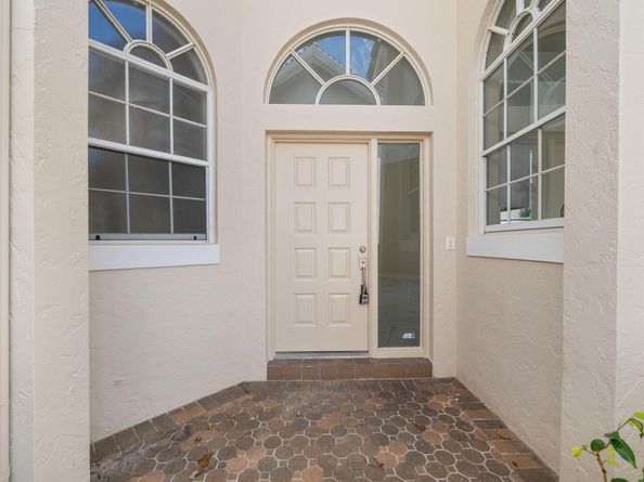6682 NW 25th Way, Boca Raton FL 33496