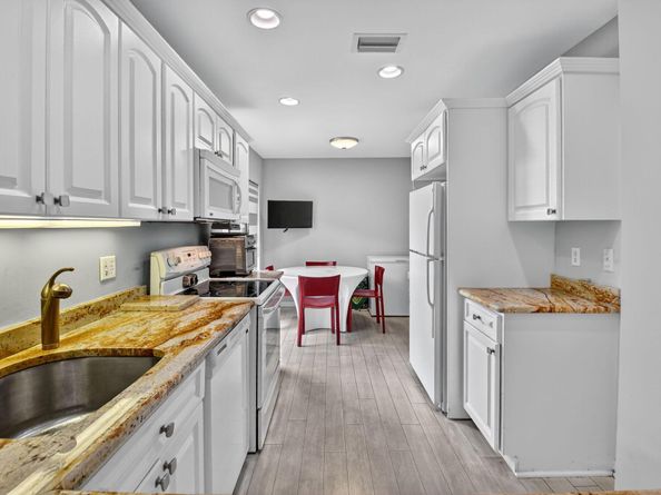 8 Stratford Drive C, Boynton Beach FL 33436