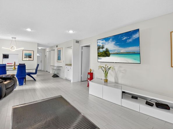 8 Stratford Drive C, Boynton Beach FL 33436
