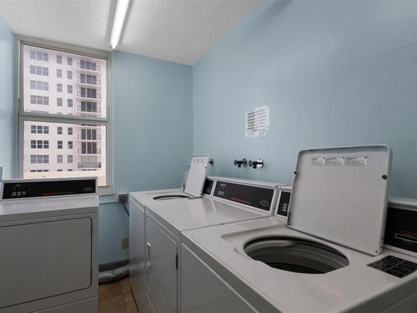 1147 Hillsboro Mile 307, Hillsboro Beach FL 33062