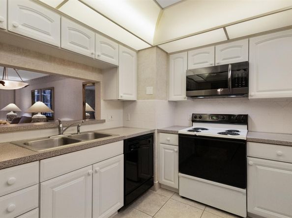 1147 Hillsboro Mile 307, Hillsboro Beach FL 33062