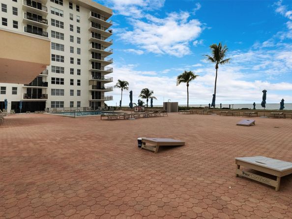 1147 Hillsboro Mile 307, Hillsboro Beach FL 33062