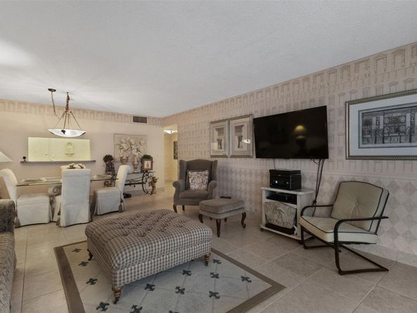 1147 Hillsboro Mile 307, Hillsboro Beach FL 33062