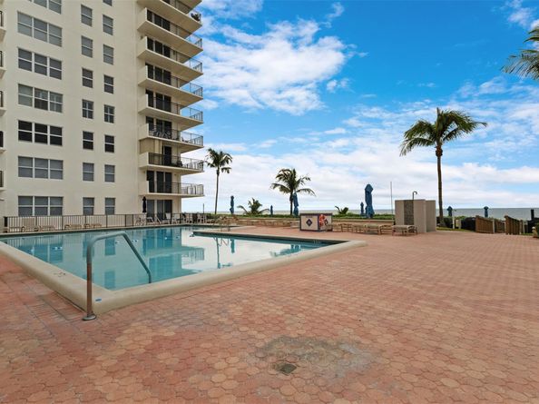 1147 Hillsboro Mile 307, Hillsboro Beach FL 33062