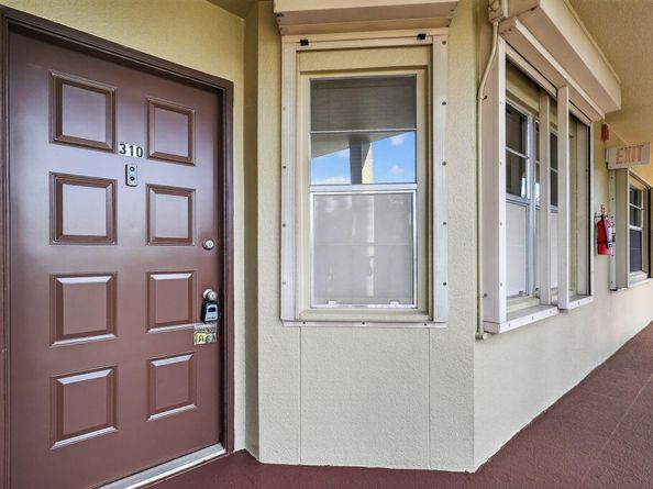 13055 SW 15th Ct 310S, Pembroke Pines FL 33027