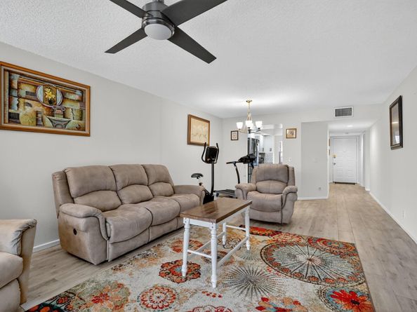 13055 SW 15th Ct 310S, Pembroke Pines FL 33027
