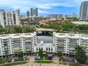 300 Diplomat Pkwy 309, Hallandale Beach FL 33009