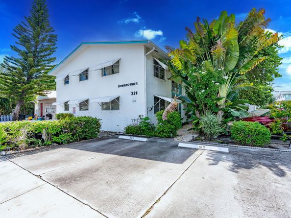 229 N K Street 204, Lake Worth Beach FL 33460