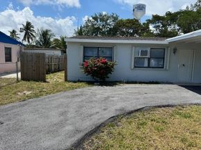 5707 Briarwood Street, Mangonia Park FL 33407