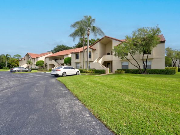 5915 Parkwalk Drive, Boynton Beach FL 33472