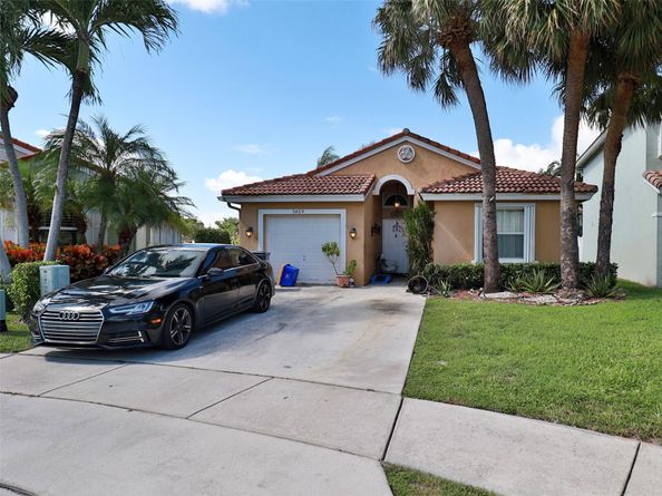 5619 Kingsmill Ct, Lake Worth FL 33463