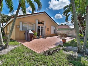 5619 Kingsmill Ct, Lake Worth FL 33463