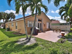 5619 Kingsmill Ct, Lake Worth FL 33463