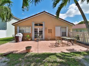 5619 Kingsmill Ct, Lake Worth FL 33463