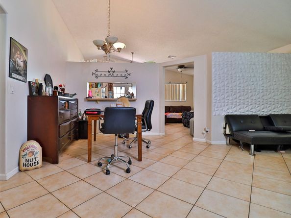 5619 Kingsmill Ct, Lake Worth FL 33463