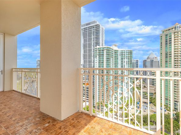 511 SE 5th Ave 2104, Fort Lauderdale FL 33301
