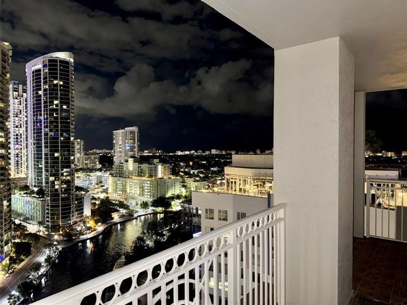 511 SE 5th Ave 2104, Fort Lauderdale FL 33301