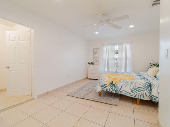 951 Green Street, West Palm Beach FL 33405