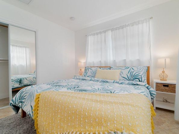 951 Green Street, West Palm Beach FL 33405