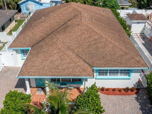 951 Green Street, West Palm Beach FL 33405