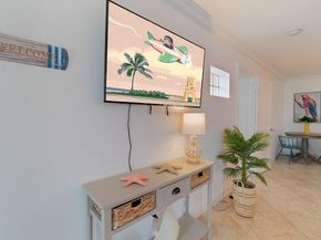 951 Green Street, West Palm Beach FL 33405