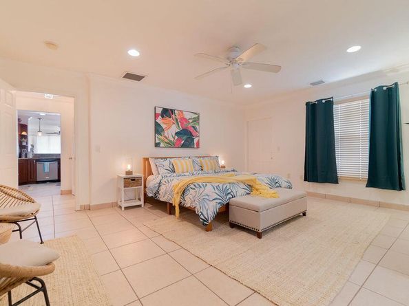 951 Green Street, West Palm Beach FL 33405