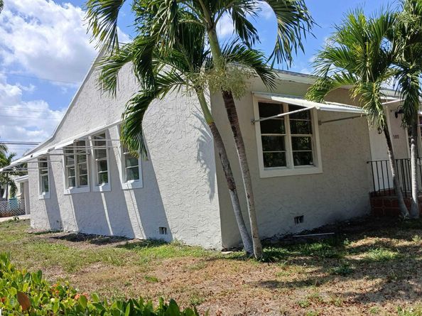 5815 Garden Avenue, West Palm Beach FL 33405