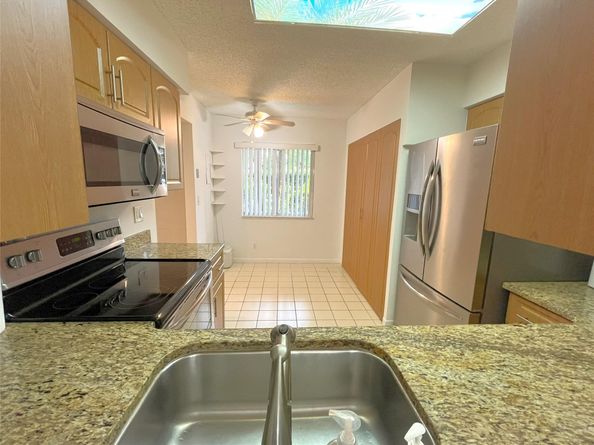 7267 Huntington Ln 104, Delray Beach FL 33446