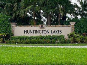 7267 Huntington Ln 104, Delray Beach FL 33446