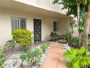 7267 Huntington Ln 104, Delray Beach FL 33446